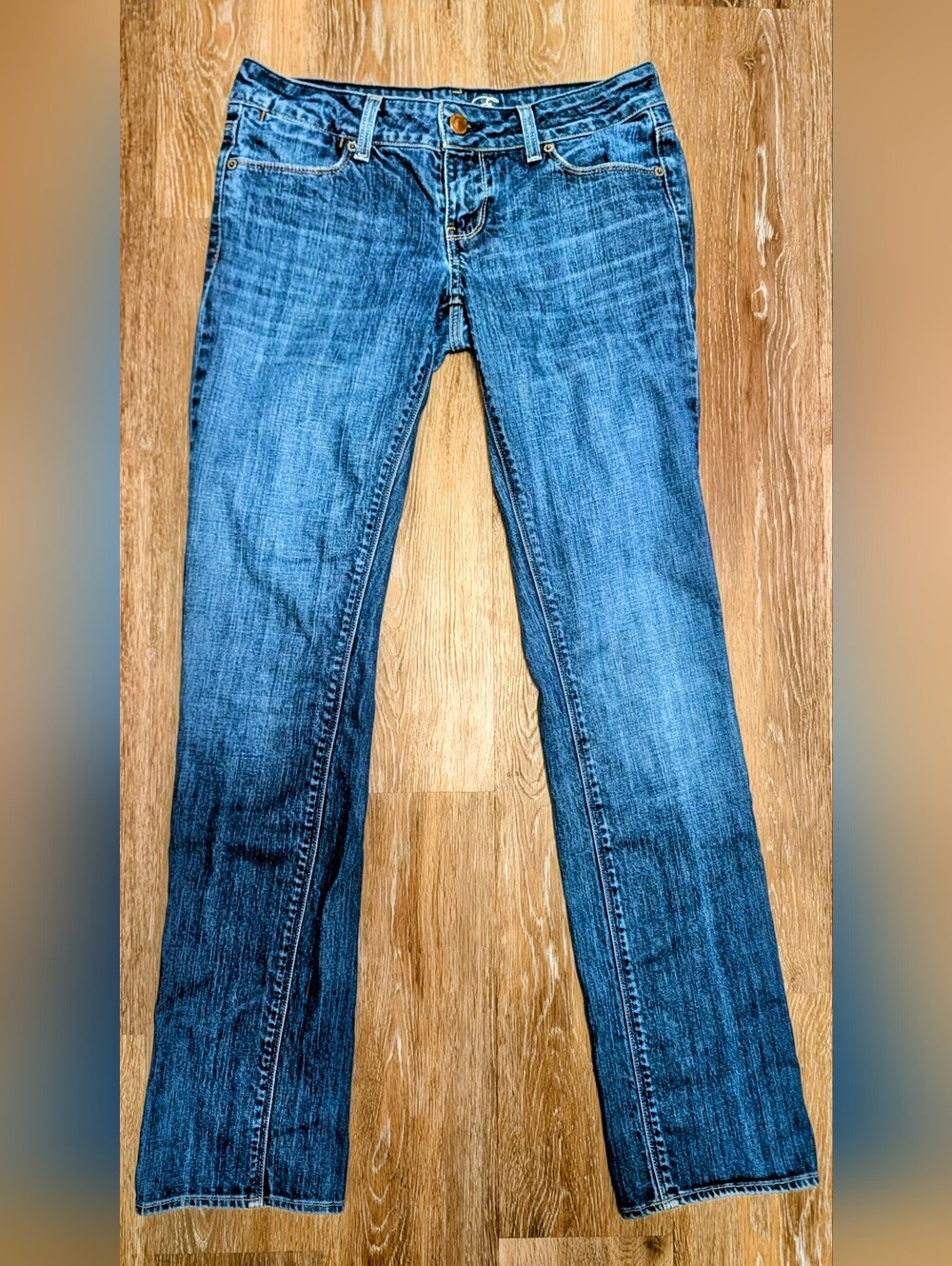 American Eagle Outfitters Blue Straight-Leg Women’s Jeans